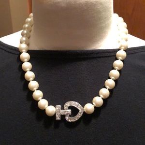 Simulated pearl necklace